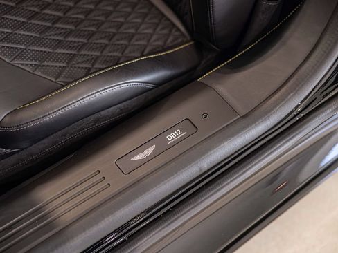 Used 2025 Aston Martin DB12 Convertible RWD image 17