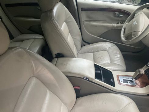 Used 2008 Volvo XC70 3.2 image 26