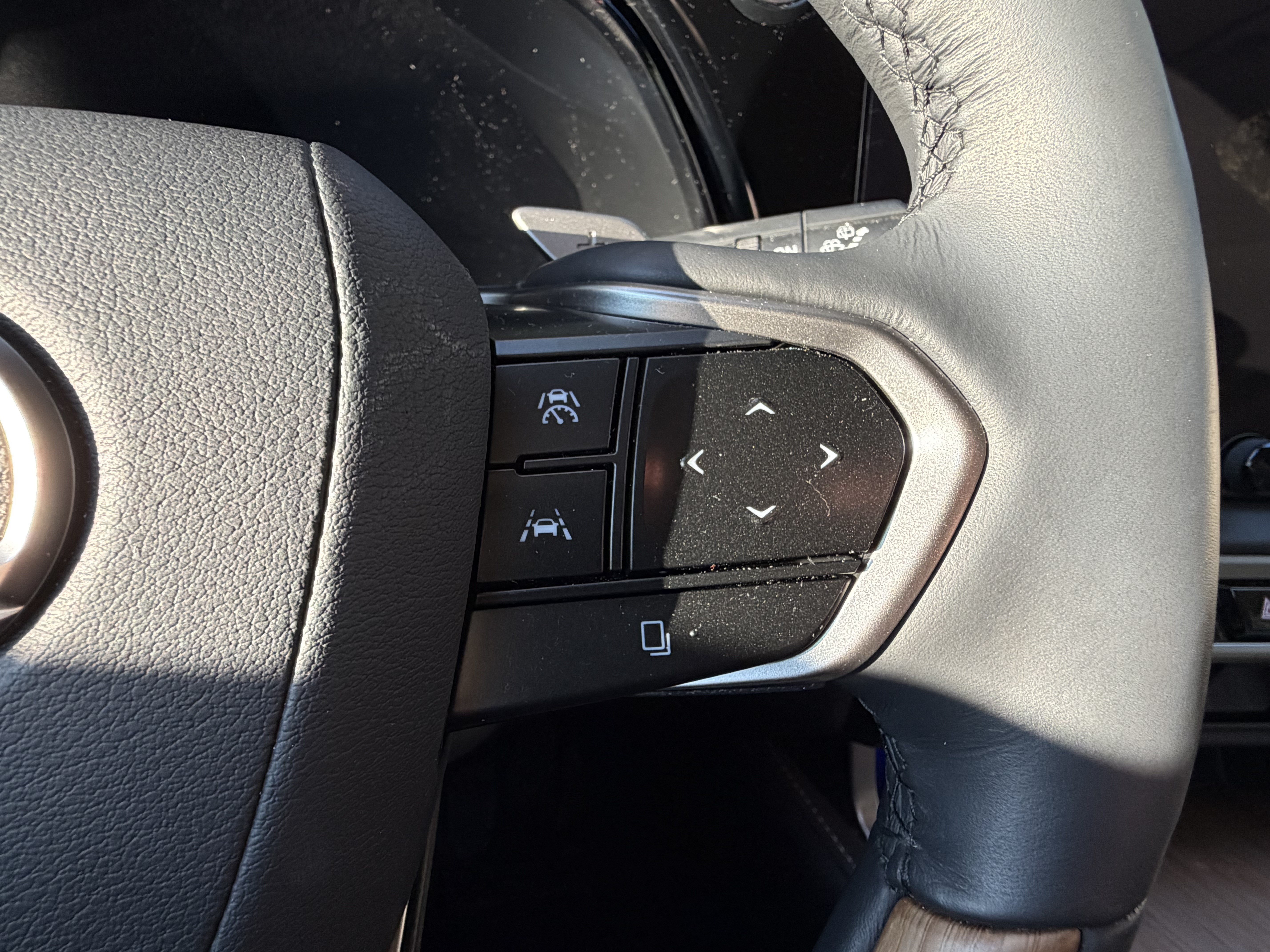 Used 2026 Lexus RX 350 FWD w/ Convenience Package image 19