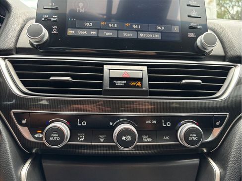 Used 2020 Honda Accord Sport image 29