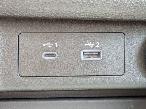 Used 2023 Nissan Rogue SV FWD image 23