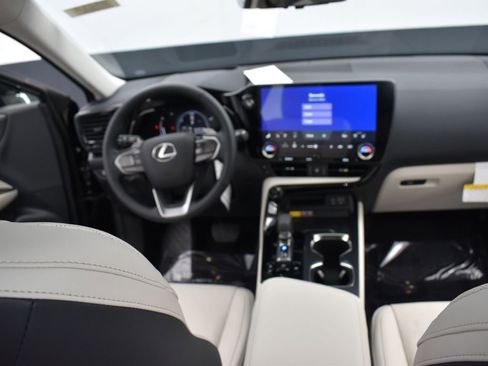 Certified 2025 Lexus NX 300h AWD w/ Luxury Package image 8
