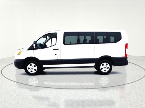 Used 2019 Ford Transit 150 XLT image 6