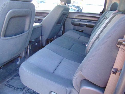 Used 2013 Chevrolet Silverado 1500 LT image 23