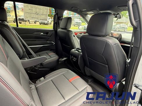New 2026 Chevrolet Traverse RS w/ LPO, Floor Liner Package FWD image 29
