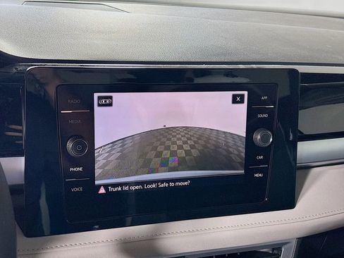 New 2025 Volkswagen Taos SE image 16