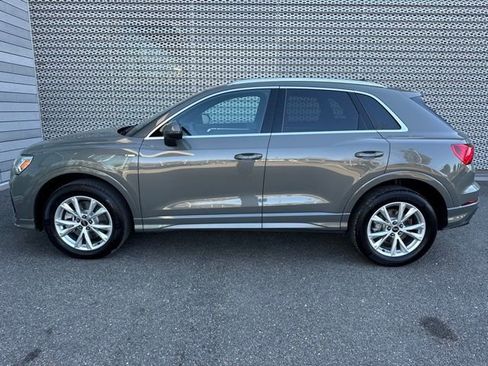 Certified 2025 Audi Q3 2.0T Premium w/ Convenience Package image 2