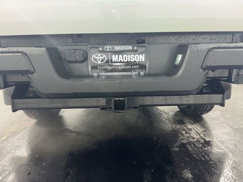 Used 2025 Toyota Tacoma SR image 28