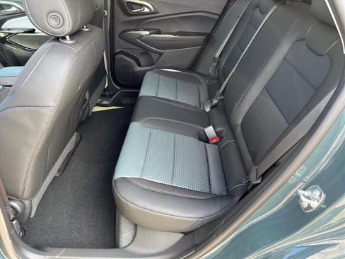 New 2026 Chevrolet Trax LT w/ LT Convenience Package FWD image 11