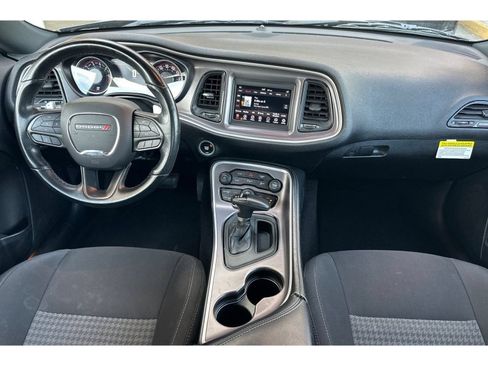 Used 2022 Dodge Challenger GT RWD image 13