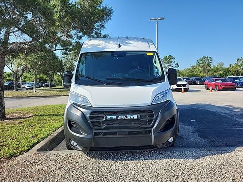 Used 2025 RAM ProMaster 2500 w/ Safety Group FWD image 9