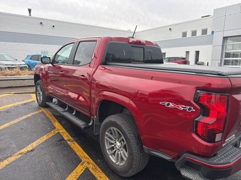 Used 2023 Chevrolet Colorado LT w/ LT Convenience Package II image 2