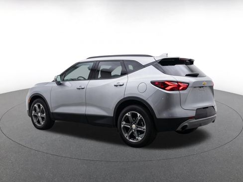 Used 2025 Chevrolet Blazer LT FWD image 7