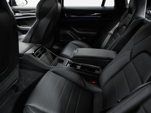Certified 2025 Porsche Panamera Turbo AWD/4WD image 36