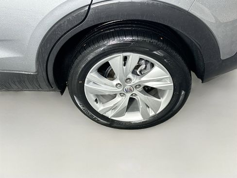 Used 2025 Buick Encore GX Preferred FWD image 11
