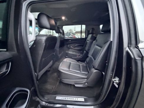 Used 2016 Chevrolet Suburban LT image 43