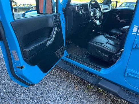 Used 2017 Jeep Wrangler Unlimited Sahara w/ Quick Order Package 24E Chief AWD/4WD image 69