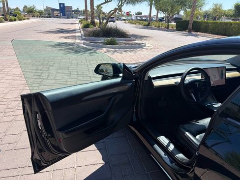 Used 2022 Tesla Model 3 RWD image 8