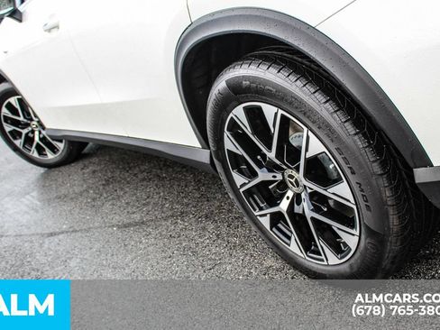 Used 2025 Mercedes-Benz GLC 350e 4MATIC image 14