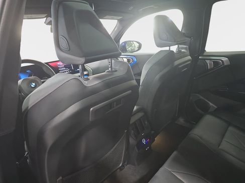 Used 2026 BMW X3 xDrive30 w/ Premium Package image 10