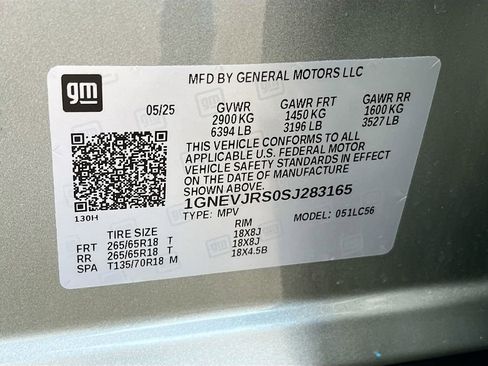 Used 2025 Chevrolet Traverse Z71 w/ LPO, Floor Liner Package AWD/4WD image 35