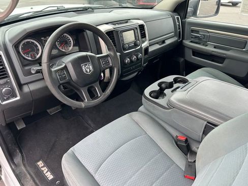 Used 2019 RAM 1500 Classic SLT AWD/4WD image 26