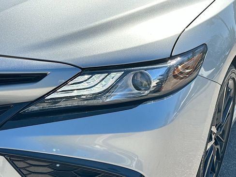 Used 2024 Toyota Camry XSE w/ Navigation Package image 38