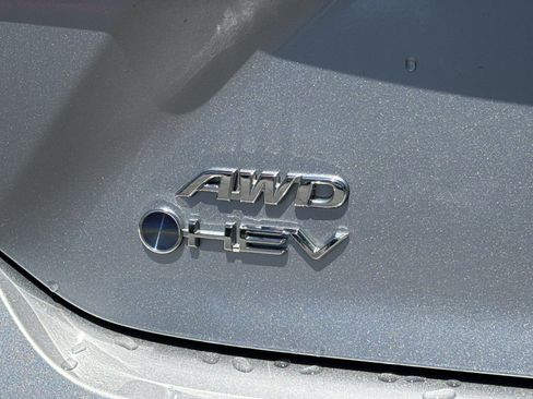 Used 2025 Toyota Camry LE AWD/4WD image 25