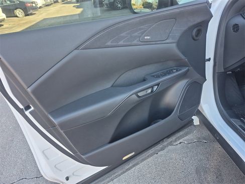 Used 2023 Lexus RX 500h F Sport image 21