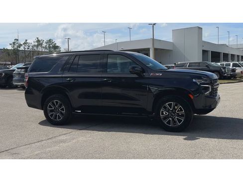 Certified 2024 Chevrolet Tahoe Z71 w/ Luxury Package image 2