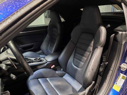 Used 2022 Porsche 911 Turbo S image 5