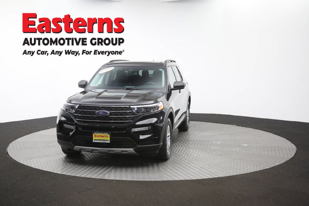 Used 2022 Ford Explorer XLT w/ Equipment Group 202A AWD/4WD image 50
