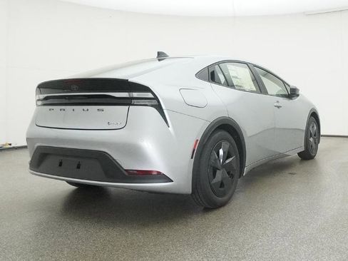 New 2026 Toyota Prius Plug-In Hybrid image 24