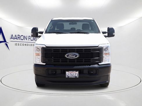 Used 2023 Ford F350 XL AWD/4WD image 2