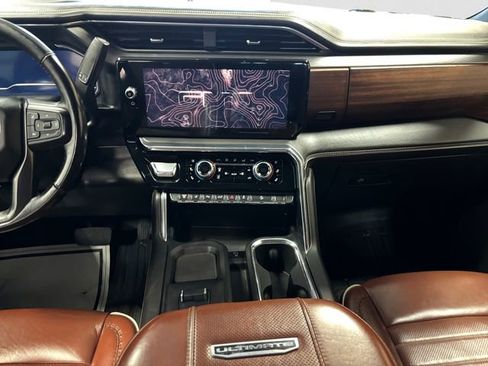 Used 2024 GMC Sierra 2500 Denali Ultimate AWD/4WD image 12