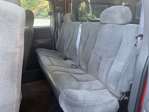 Used 2003 Chevrolet Silverado 2500 LS w/ Snow Plow Prep Package AWD/4WD image 12