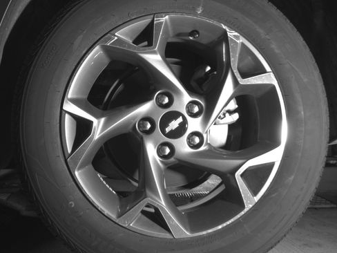 Used 2025 Chevrolet Trax LT FWD image 14