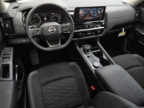 New 2026 Nissan Pathfinder SV AWD/4WD image 17
