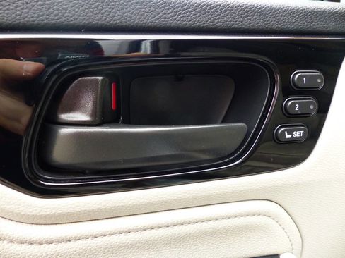 Used 2025 Honda Odyssey Touring image 18