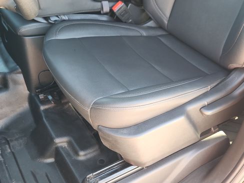 Used 2025 Chevrolet Silverado 1500 W/T w/ WT Value Package AWD/4WD image 25
