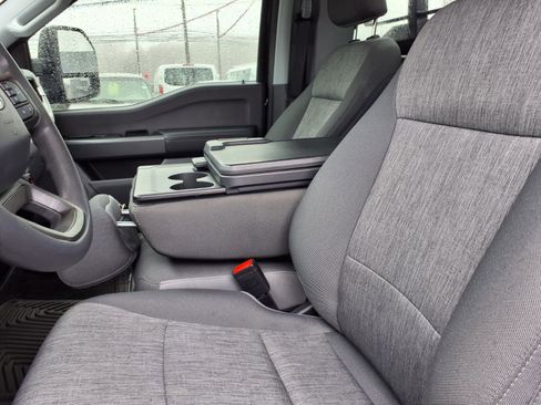 Used 2023 Ford F250 XL w/ STX Appearance Package image 3