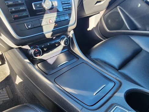 Used 2014 Mercedes-Benz CLA 250 4MATIC image 22