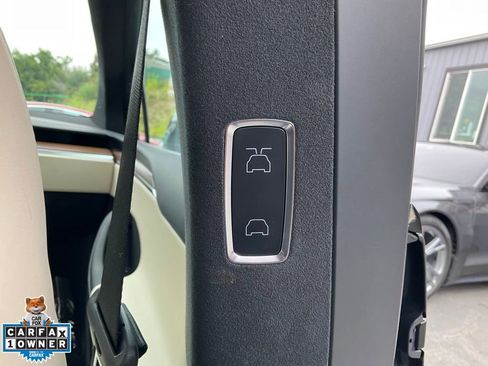 Used 2023 Tesla Model X AWD/4WD image 76