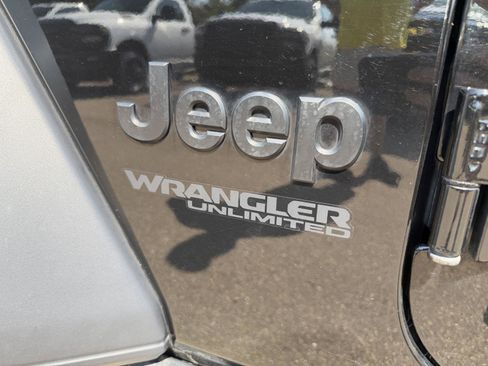 Used 2022 Jeep Wrangler Unlimited Sport AWD/4WD image 25