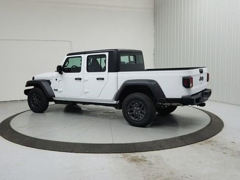New 2026 Jeep Gladiator Sport AWD/4WD image 5