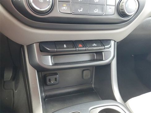 Used 2019 Chevrolet Colorado W/T w/ WT Convenience Package image 20