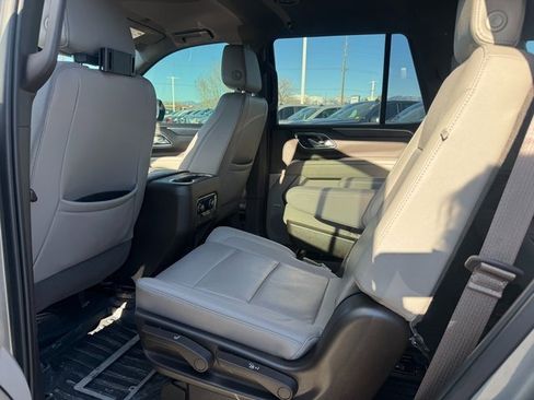 Used 2023 Chevrolet Tahoe Z71 w/ Luxury Package image 4