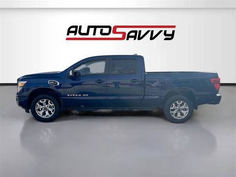 Used 2024 Nissan Titan SV w/ SV Convenience Package image 4