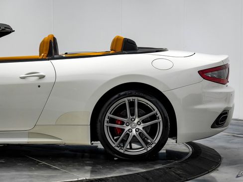 Used 2018 Maserati GranTurismo Sport image 10