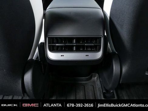 Used 2021 Tesla Model 3 Standard Range Plus image 18